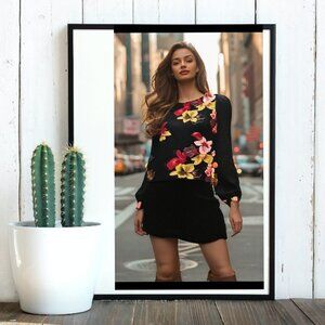 La Serein Tara Black Brown Autumn Flowers Long Sleeve Knit Top Size Medium